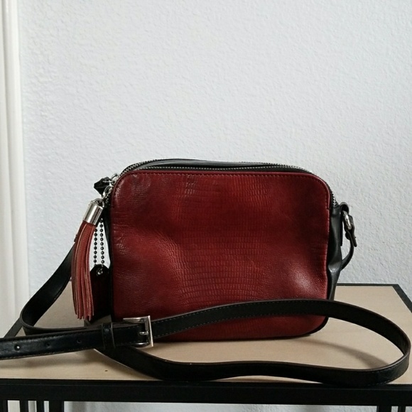 clarks leather crossbody bag